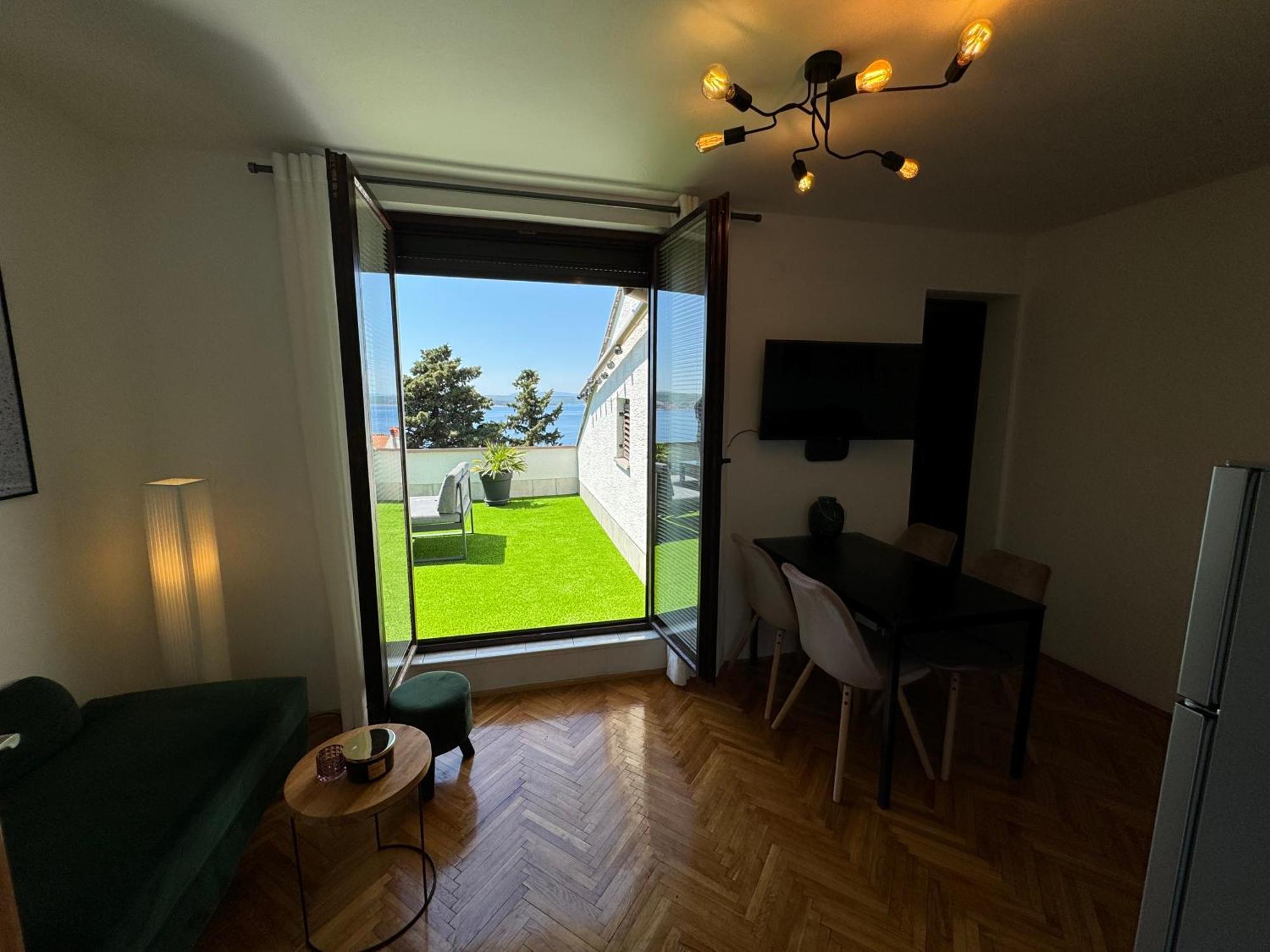 Penthouse Apartment Криквеница Екстериор снимка