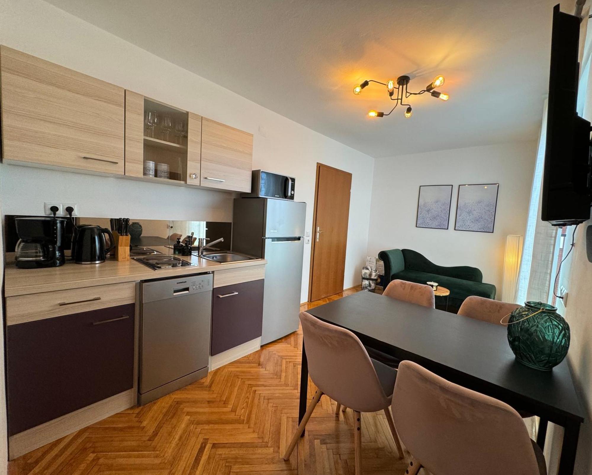 Penthouse Apartment Криквеница Екстериор снимка