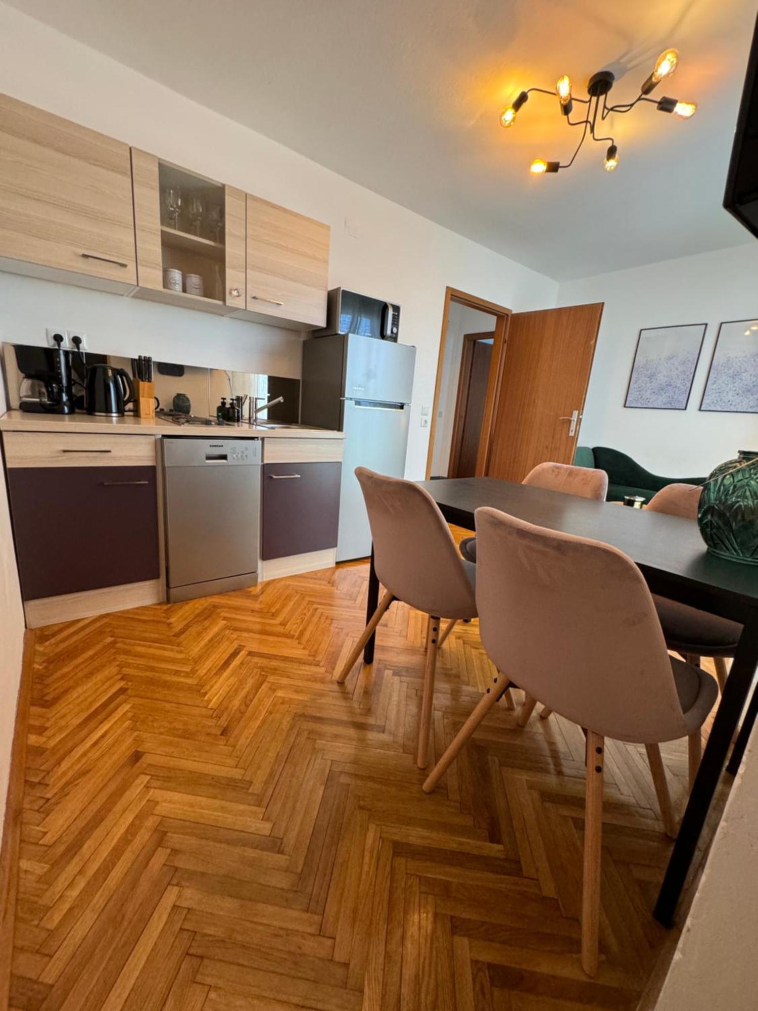 Penthouse Apartment Криквеница Екстериор снимка