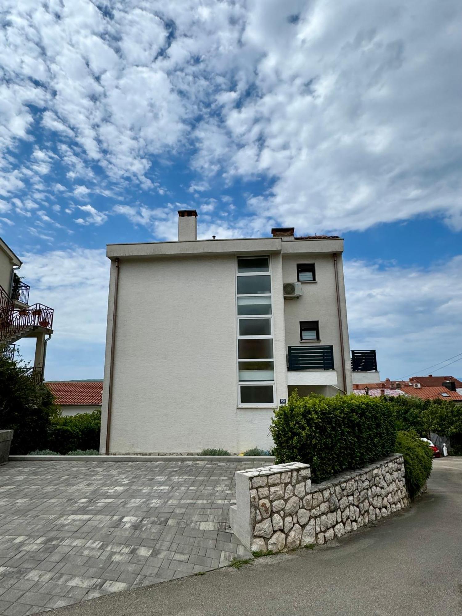 Penthouse Apartment Криквеница Екстериор снимка